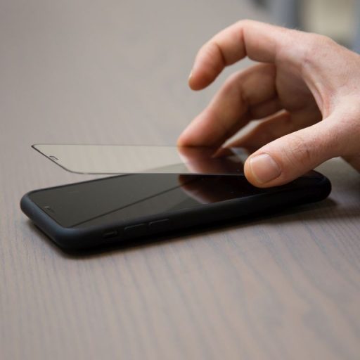 SP Connect okostelefon üvegfólia iPhone SE/8/7